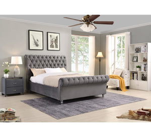 
            
                Load image into Gallery viewer, Bantry Sleigh Bed
            
        