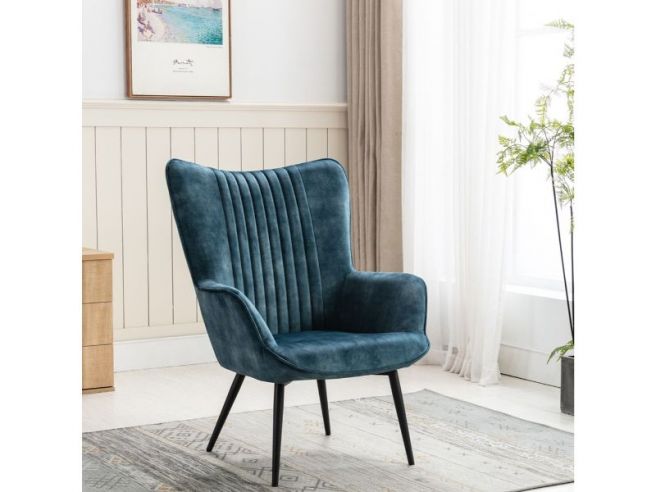 Lynn Armchair